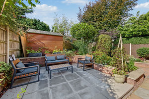 Delves Close Walton